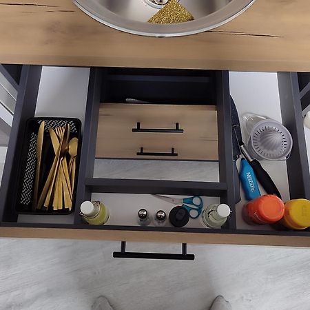 Studio Apartman Free Parking Rubikon Belgrád Kültér fotó